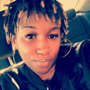 Meet your Posher, Mya